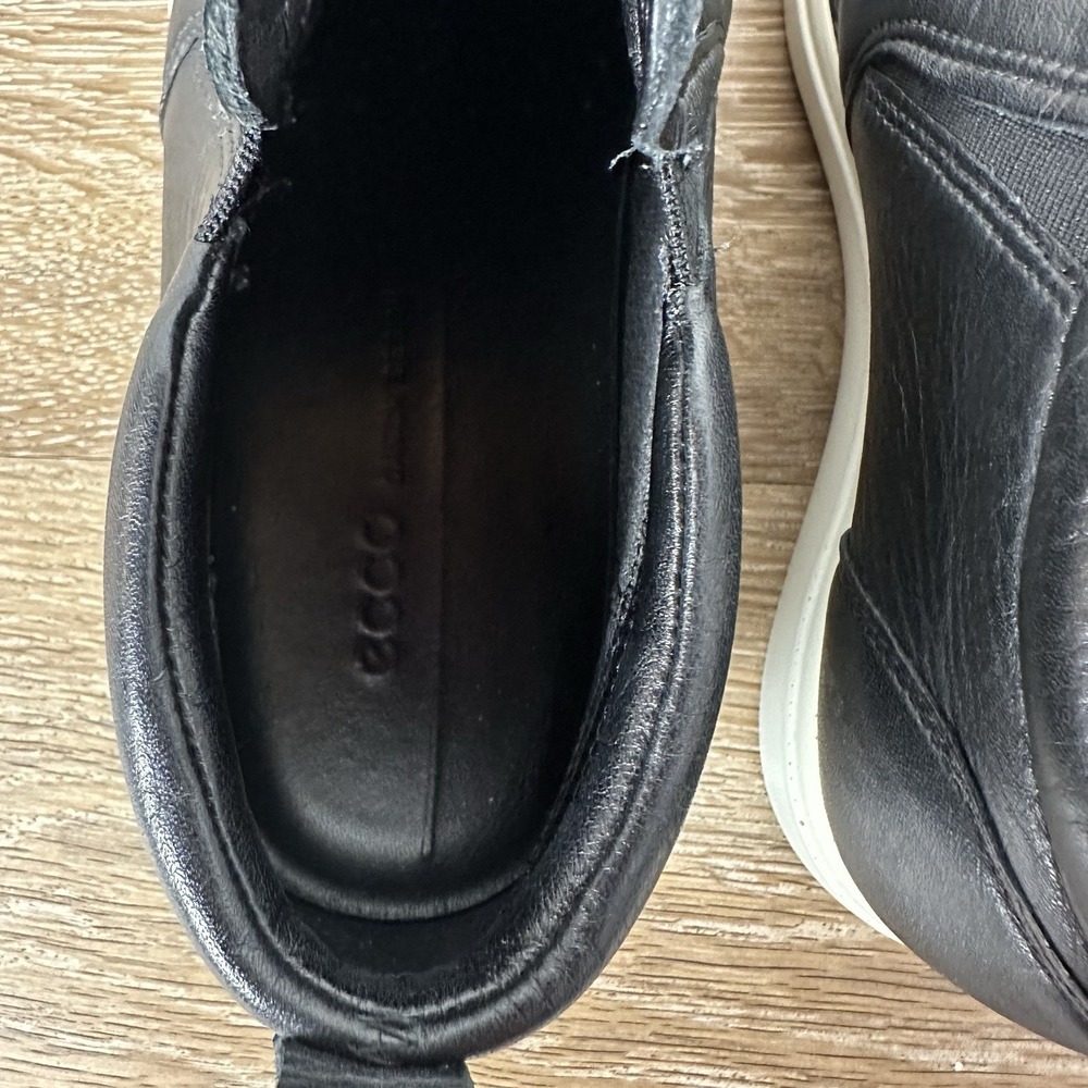 Ecco Soft 7 Black Leather Low Cut Zip Ankle Booties Sneakers Women Sz 36EU/5 US - Picture 7 of 11